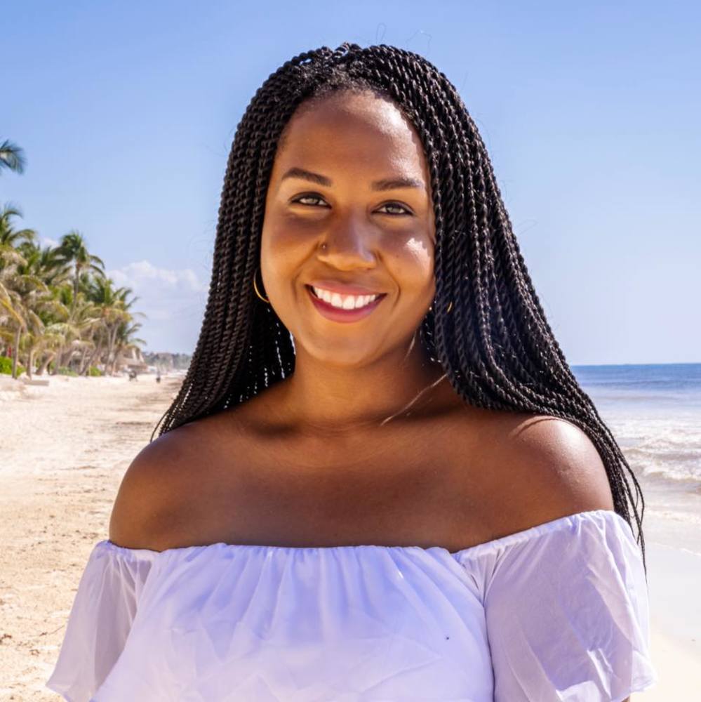 Meet your Posher, Courtney